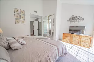 23514 Via Decano, Valencia, CA 91355 - Photo 30