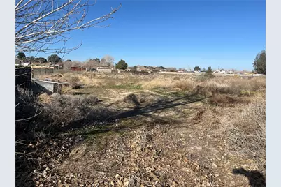 40251 Fieldspring Street, Lake Los Angeles, CA 93591 - Photo 4