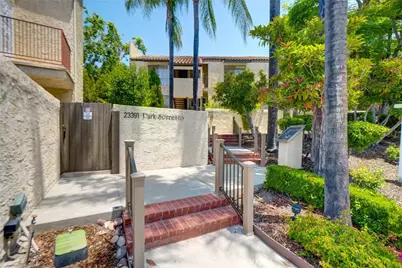 23391 Park Sorrento, Calabasas, CA 91302 - Photo 2