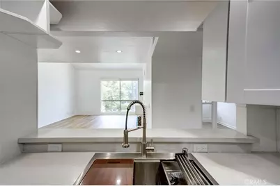 23391 Park Sorrento, Calabasas, CA 91302 - Photo 10