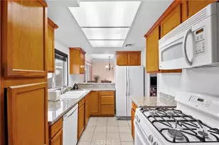 8784 1/2 Wyngate, Sunland, CA 91040 - Photo 10