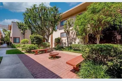 5403 Newcastle Avenue #12, Encino, CA 91316 - Photo 12