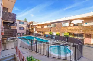 5403 Newcastle Ave, Encino, CA 91316 - Photo 8