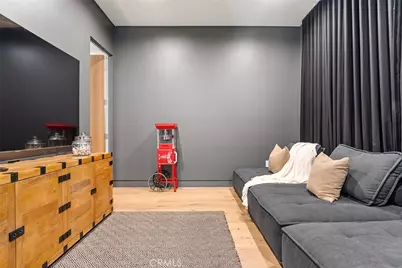 14812 Morrison, Sherman Oaks, CA 91403 - Photo 12