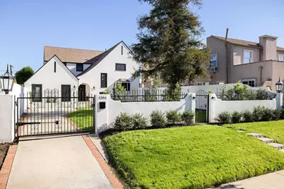 1284 S Orange Drive, Los Angeles, CA 90019 - Photo 1