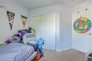 24345 Caladium, Valencia, CA 91354 - Photo 36