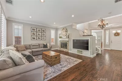 27224 Sterling Grove, Canyon Country, CA 91387 - Photo 10