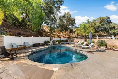 22435 Cardiff Drive, Saugus, CA 91350 - Photo 38