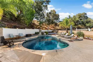 22435 Cardiff Dr, Saugus, CA 91350 - Photo 38