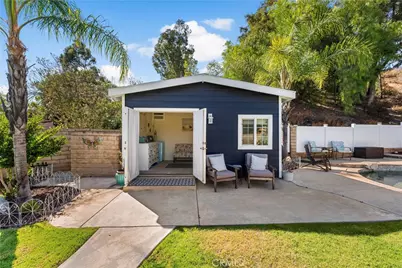 22435 Cardiff Drive, Saugus, CA 91350 - Photo 36