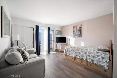 21800 Schoenborn Street #215, Canoga Park, CA 91304 - Photo 2