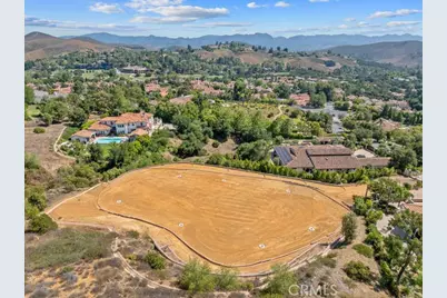 4774 Golf Course Drive, Westlake Village, CA 91362 - Photo 10