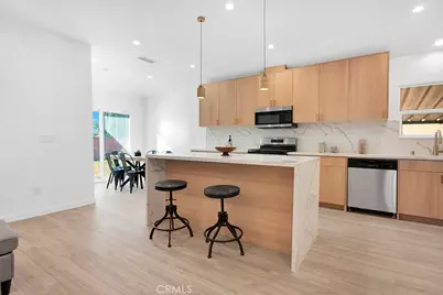 14868 1486 1/2 Envoy, Sylmar, CA 91342 - Photo 1