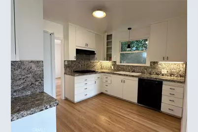 15440 Dickens Street, Sherman Oaks, CA 91403 - Photo 10