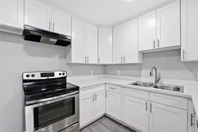 6815 Remmet #215, Canoga Park, CA 91303 - Photo 8