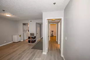 6545 Reseda Blvd, Reseda, CA 91335 - Photo 4