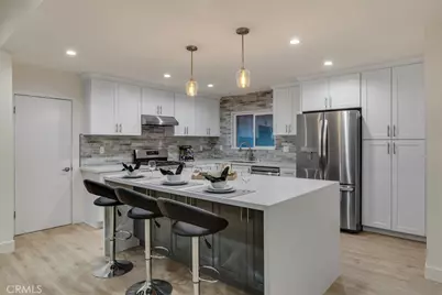 5115 Rigoletto Street, Woodland Hills, CA 91364 - Photo 12