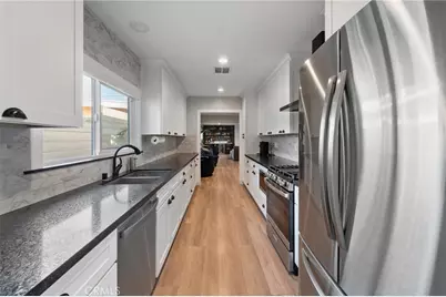 7316 Colbath, Van Nuys, CA 91405 - Photo 30