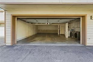 11150 Glenoaks, Pacoima, CA 91331 - Photo 24