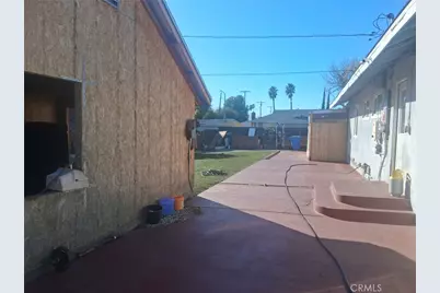 20550 Sherman Way, Winnetka, CA 91306 - Photo 2