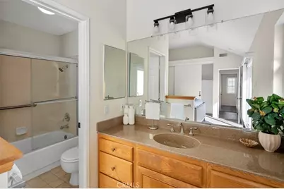 25809 Espinoza, Valencia, CA 91355 - Photo 16