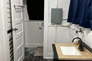 4727 Oakwood Ave, Los Angeles, CA 90004 - Photo 14