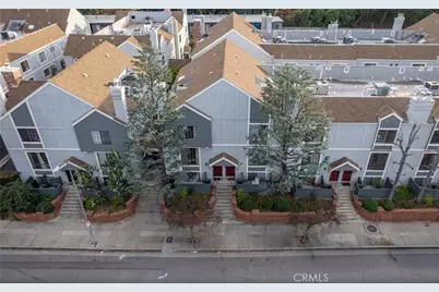 18100 Burbank #11, Tarzana, CA 91356 - Photo 4