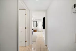 18100 Burbank, Tarzana, CA 91356 - Photo 14