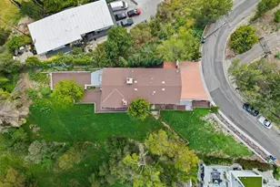 5160 Medina Rd, Woodland Hills, CA 91364 - Photo 42