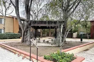 18350 Hatteras, Tarzana, CA 91356 - Photo 22