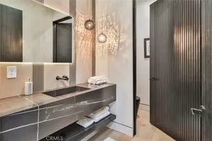 22930 Dolorosa St, Woodland Hills, CA 91367 - Photo 12