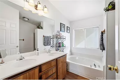 2121 E I #10, Lancaster, CA 93535 - Photo 22