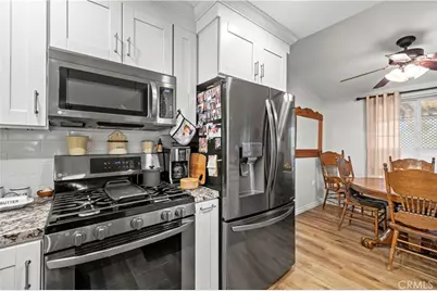 19160 Avenue Of The Oaks #B, Newhall, CA 91321 - Photo 8