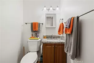 19160 Ave Of The Oaks, Newhall, CA 91321 - Photo 22