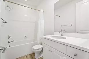 27606 Skylark Ln, Saugus, CA 91350 - Photo 18