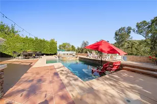 24224 Creekside Dr, Newhall, CA 91321 - Photo 48