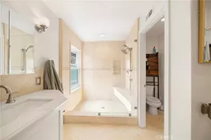 24224 Creekside Dr, Newhall, CA 91321 - Photo 36
