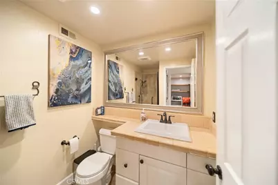 24224 Creekside Drive, Newhall, CA 91321 - Photo 22