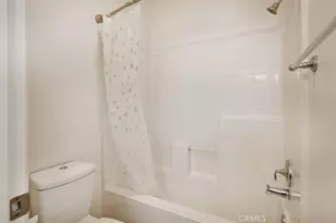 28540 Pietro Dr, Valencia, CA 91354 - Photo 26