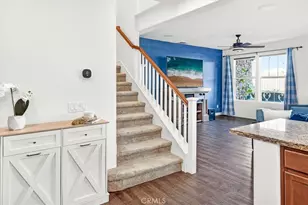 28540 Pietro Dr, Valencia, CA 91354 - Photo 16