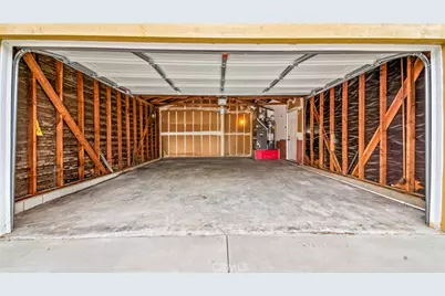 20010 Eccles Street, Winnetka, CA 91306 - Photo 24