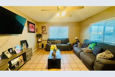 5833 Leo, Bakersfield, CA 93307 - Photo 6