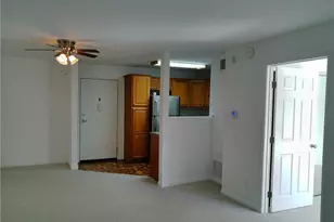 21500 Burbank, Woodland Hills, CA 91367 - Photo 16