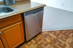 21500 Burbank, Woodland Hills, CA 91367 - Photo 24