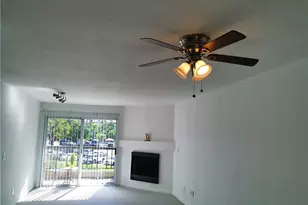 21500 Burbank, Woodland Hills, CA 91367 - Photo 12