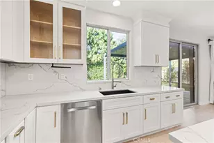 17065 Cantlay, Lake Balboa, CA 91406 - Photo 8