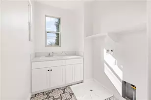 17065 Cantlay, Lake Balboa, CA 91406 - Photo 18