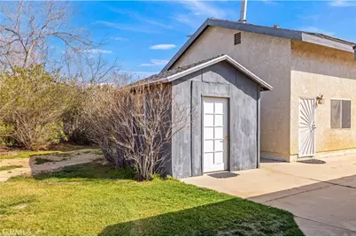 2051 W Avenue L8, Lancaster, CA 93536 - Photo 38
