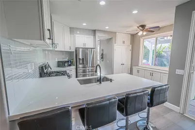 30401 Servilla, Castaic, CA 91384 - Photo 18