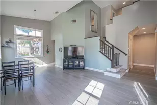 30401 Servilla, Castaic, CA 91384 - Photo 4